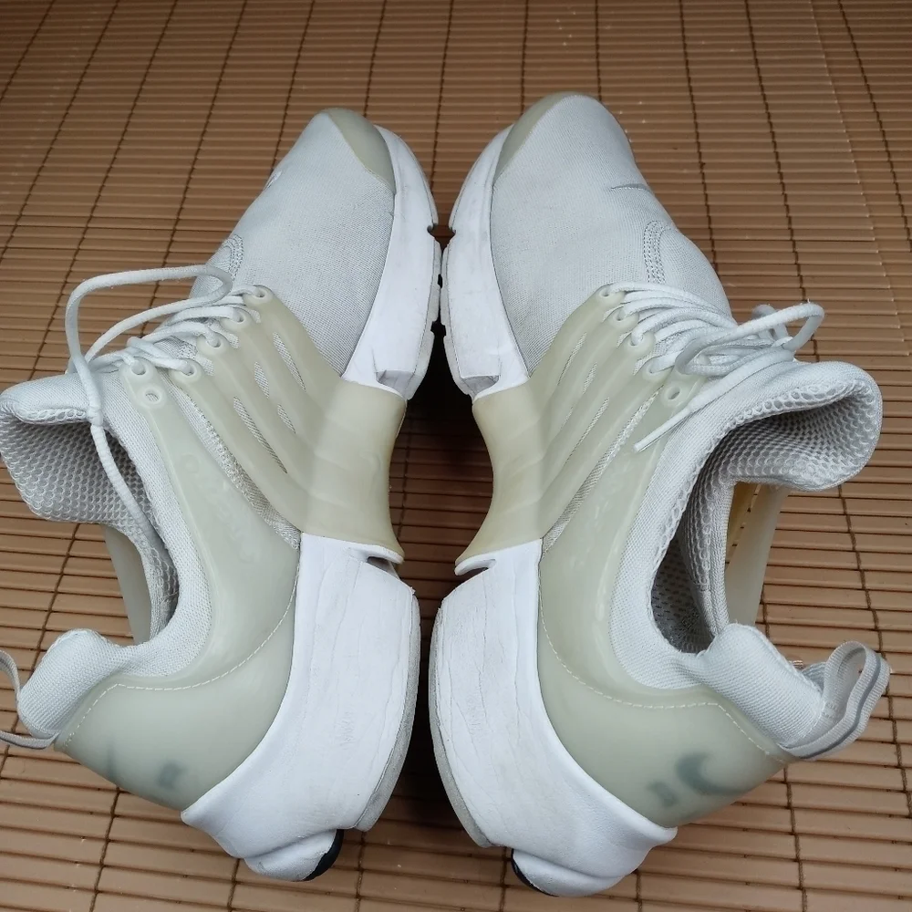 Men's Nike Air Presto Essential Triple White Runni